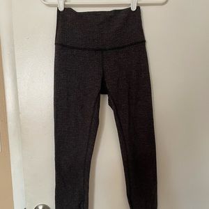 lululemon wunderunder high rise. xs/s. heathergrey